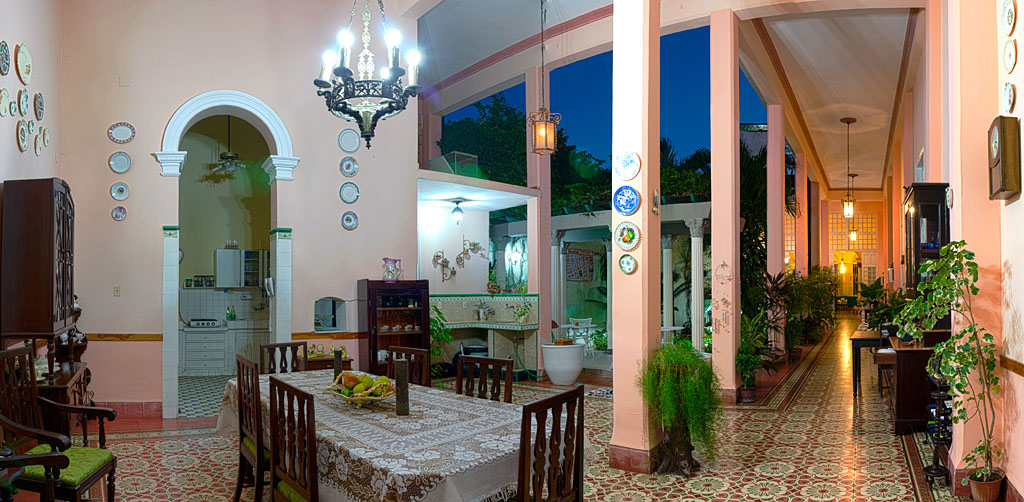 Casa particular Auténtica Pérgola in Santa Clara. You can book it here: